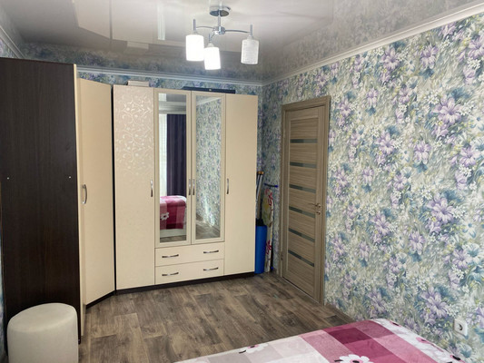 Продам двухкомнатную (2-комн.) квартиру, 2-я Азинская ул, 1Е, Казань г