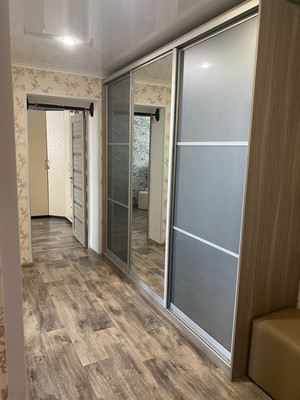 Продам двухкомнатную (2-комн.) квартиру, 2-я Азинская ул, 1Е, Казань г