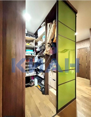 Продам двухкомнатную (2-комн.) квартиру, Чернышевского ул, 81, Красноярск г