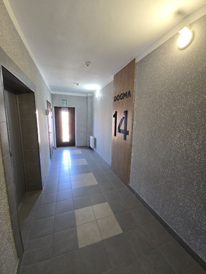 Продам двухкомнатную (2-комн.) квартиру, им. Константина Гондаря ул, 103к1, Краснодар г
