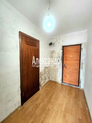 Продам однокомнатную (1-комн.) квартиру, Героев пр-кт, 19, Кириши г