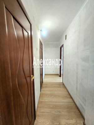 Продам однокомнатную (1-комн.) квартиру, Героев пр-кт, 19, Кириши г