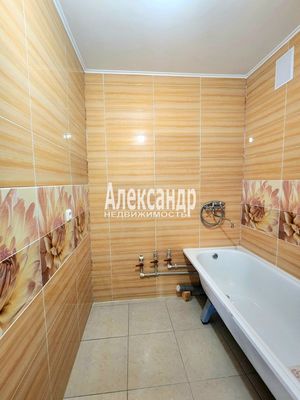 Продам однокомнатную (1-комн.) квартиру, Героев пр-кт, 19, Кириши г