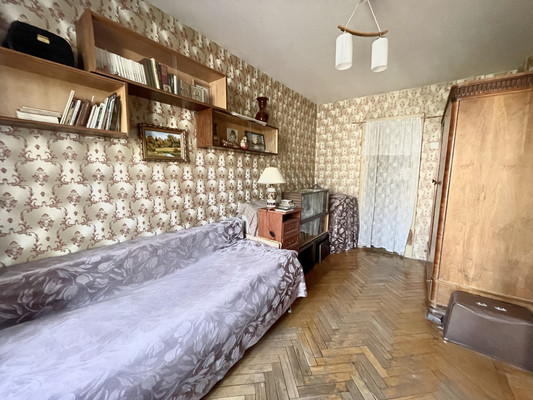 Продам двухкомнатную (2-комн.) квартиру, Новогиреевская ул, 10к3, Москва г