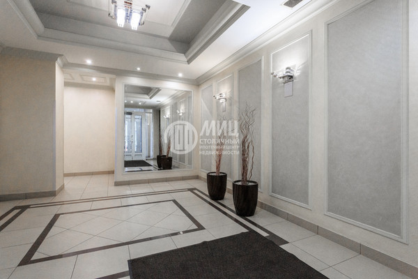 Продам двухкомнатную (2-комн.) квартиру, Яна Райниса б-р, 31, Москва г