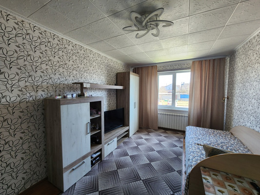 Продам однокомнатную (1-комн.) квартиру, Краснофлотская ул, 11а, Волосово г