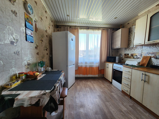 Продам однокомнатную (1-комн.) квартиру, Краснофлотская ул, 11а, Волосово г