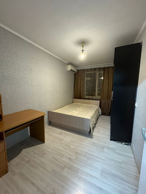 Продам двухкомнатную (2-комн.) квартиру, Королева пр-кт, 17/4, Ростов-на-Дону г