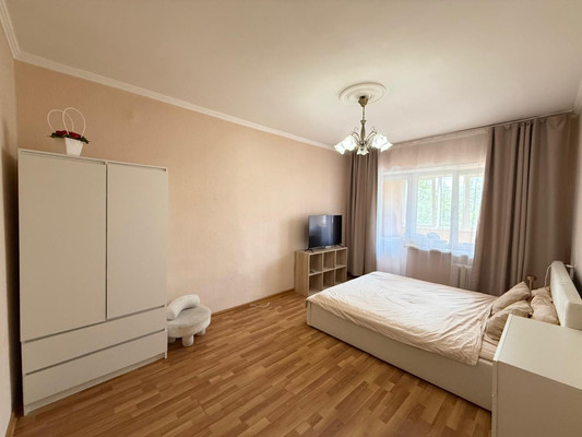 Продам двухкомнатную (2-комн.) квартиру, Байсултанова ул, 18, Нальчик г