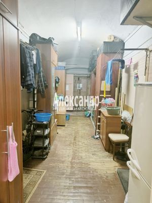 Продам комнату в 12-комн. квартире, Красного Текстильщика ул, 9-11, Санкт-Петербург г