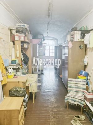 Продам комнату в 12-комн. квартире, Красного Текстильщика ул, 9-11, Санкт-Петербург г