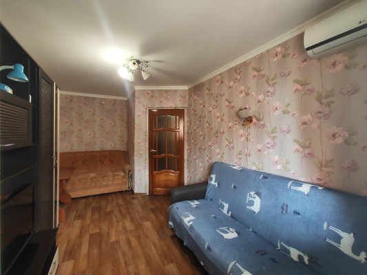 Продам однокомнатную (1-комн.) квартиру, Нахимова ул, 66к1, Рязань г