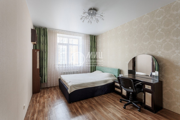 Продам трехкомнатную (3-комн.) квартиру, Бачуринская ул, 17, Коммунарка п