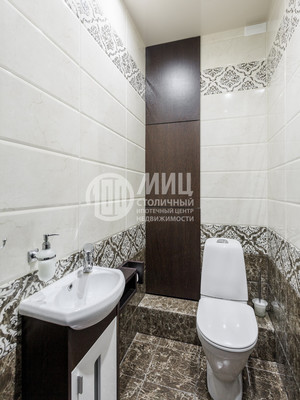 Продам трехкомнатную (3-комн.) квартиру, Бачуринская ул, 17, Коммунарка п