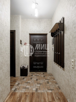 Продам трехкомнатную (3-комн.) квартиру, Бачуринская ул, 17, Коммунарка п