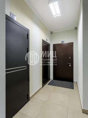 Продам трехкомнатную (3-комн.) квартиру, Бачуринская ул, 17, Коммунарка п