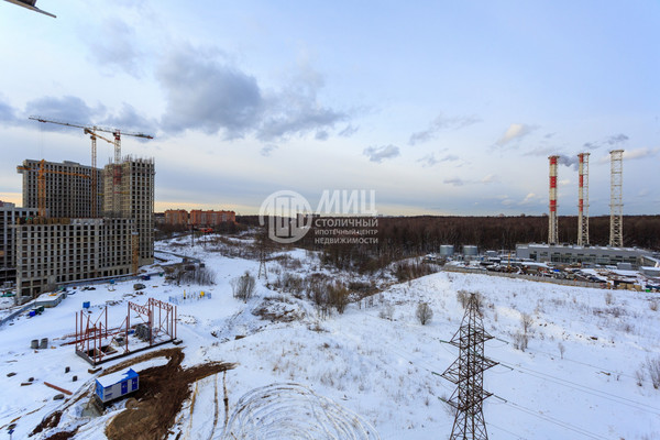 Продам трехкомнатную (3-комн.) квартиру, Бачуринская ул, 17, Коммунарка п