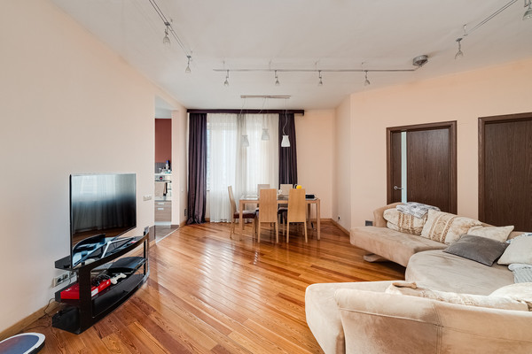 Продам трехкомнатную (3-комн.) квартиру, Таганская ул, 26, Москва г