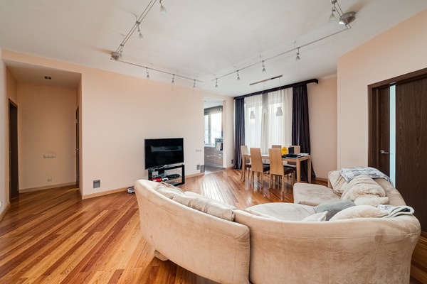 Продам трехкомнатную (3-комн.) квартиру, Таганская ул, 26, Москва г