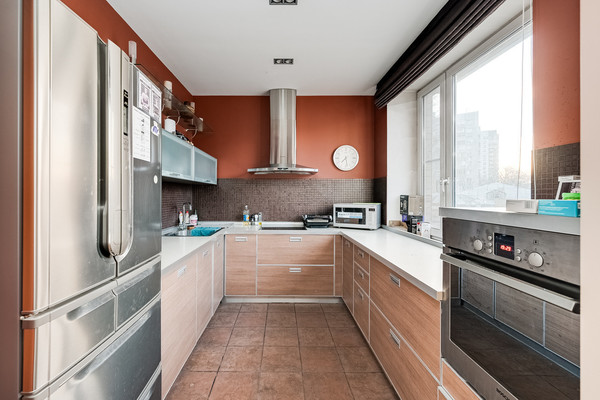 Продам трехкомнатную (3-комн.) квартиру, Таганская ул, 26, Москва г