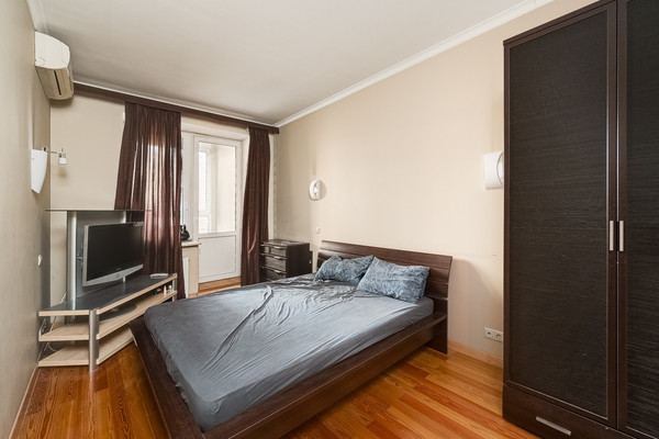 Продам трехкомнатную (3-комн.) квартиру, Таганская ул, 26, Москва г
