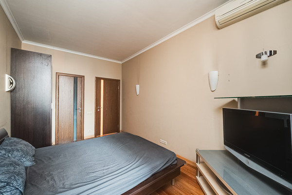 Продам трехкомнатную (3-комн.) квартиру, Таганская ул, 26, Москва г