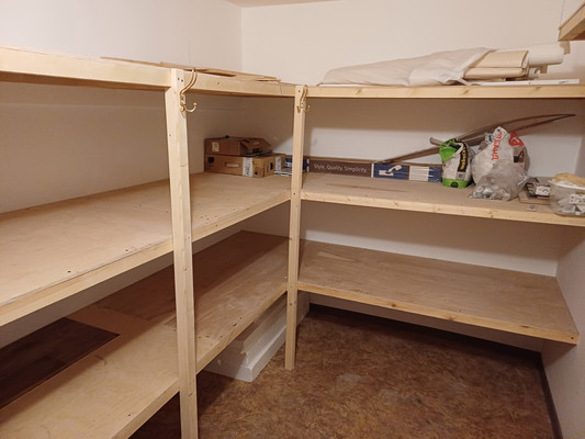 Продам двухкомнатную (2-комн.) квартиру, Луговая ул, 3, Великий Новгород г
