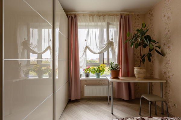 Продам двухкомнатную (2-комн.) квартиру, Петергофское ш, 84к19, Санкт-Петербург г