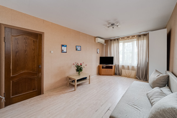 Продам двухкомнатную (2-комн.) квартиру, Вернадского пр-кт, 95к2, Москва г
