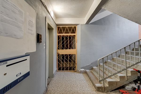 Продам двухкомнатную (2-комн.) квартиру, Вернадского пр-кт, 95к2, Москва г
