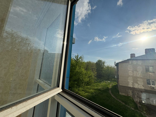 Продам двухкомнатную (2-комн.) квартиру, Таганрогская ул, 132к3, Ростов-на-Дону г