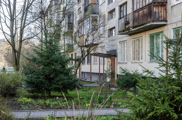 Продам двухкомнатную (2-комн.) квартиру, Славы пр-кт, 41, Санкт-Петербург г