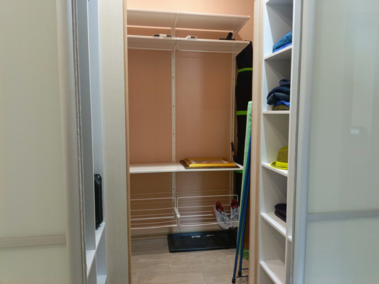 Продам трехкомнатную (3-комн.) квартиру, Молодежная ул, 28кА, Речицы с