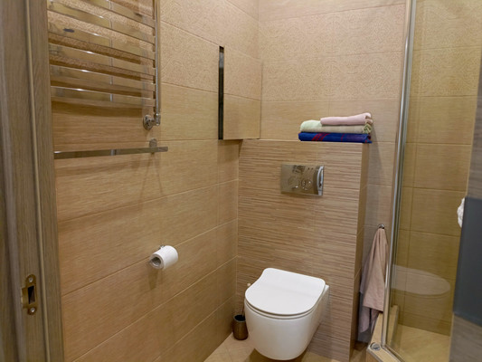 Продам трехкомнатную (3-комн.) квартиру, Молодежная ул, 28кА, Речицы с