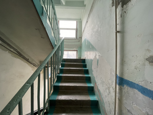 Продам трехкомнатную (3-комн.) квартиру, Имама Шамиля пр-кт, 44ка, Махачкала г