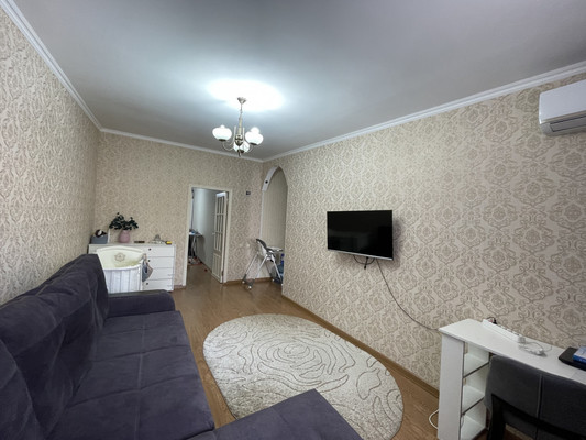 Продам двухкомнатную (2-комн.) квартиру, Аскерханова ул, 6, Махачкала г