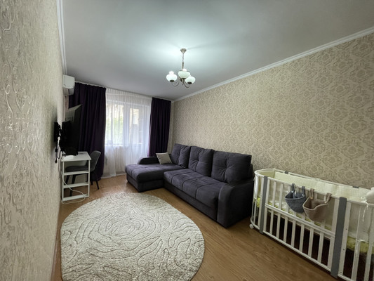 Продам двухкомнатную (2-комн.) квартиру, Аскерханова ул, 6, Махачкала г