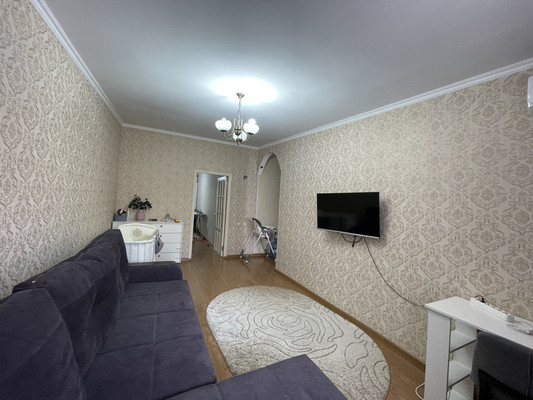 Продам двухкомнатную (2-комн.) квартиру, Аскерханова ул, 6, Махачкала г