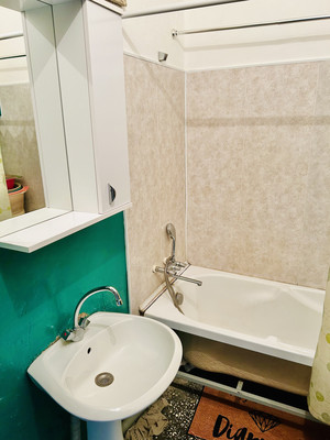 Продам трехкомнатную (3-комн.) квартиру, Большой Сампсониевский пр-кт, 108, Санкт-Петербург г