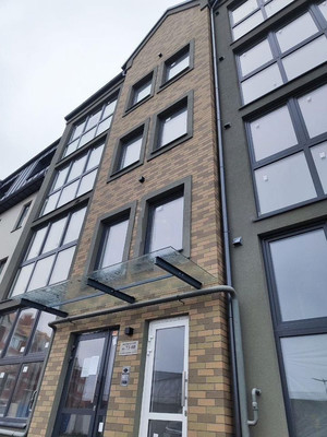 Продам многокомнатную квартиру, Поселковая ул, 22, Калининград г