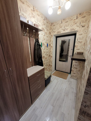 Продам однокомнатную (1-комн.) квартиру, Кречевицы мкр, 48к1, Великий Новгород г