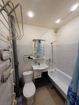 Продам однокомнатную (1-комн.) квартиру, Кречевицы мкр, 48к1, Великий Новгород г