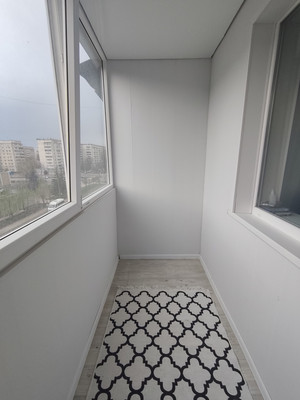 Продам трехкомнатную (3-комн.) квартиру, Чавайна б-р, 14, Йошкар-Ола г