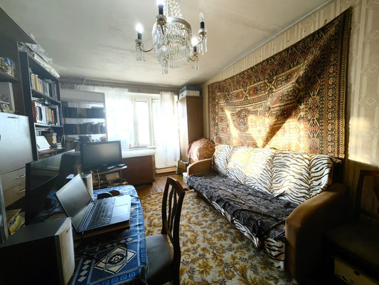 Продам однокомнатную (1-комн.) квартиру, Нурсултана Назарбаева ул, 60, Казань г