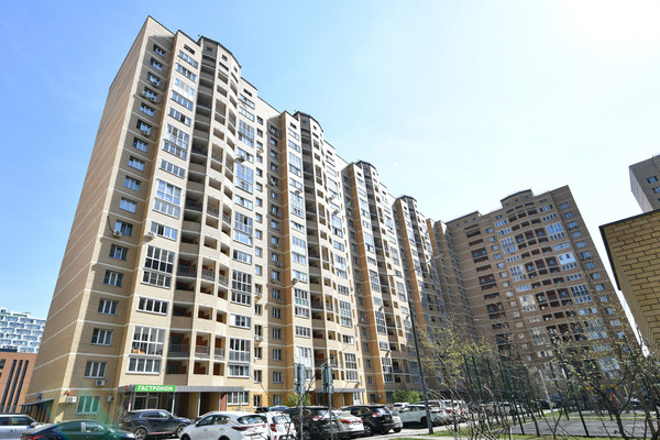 Продам однокомнатную (1-комн.) квартиру, Академика Легостаева ул, 4к1, Королев г