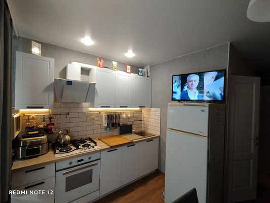 Продам двухкомнатную (2-комн.) квартиру, Добровольского ул, 8к2, Ростов-на-Дону г