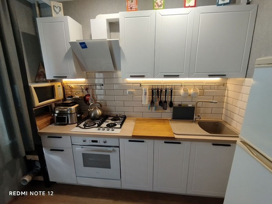 Продам двухкомнатную (2-комн.) квартиру, Добровольского ул, 8к2, Ростов-на-Дону г