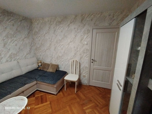 Продам двухкомнатную (2-комн.) квартиру, Добровольского ул, 8к2, Ростов-на-Дону г