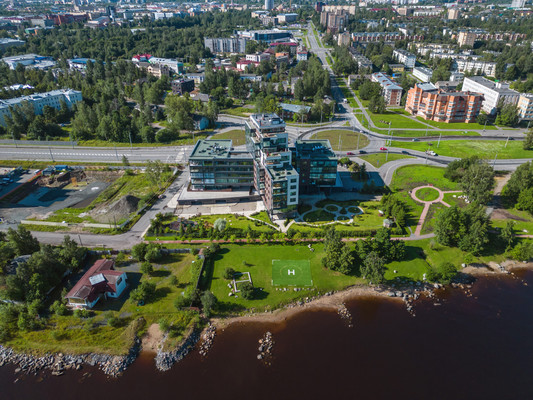 Продам трехкомнатную (3-комн.) квартиру, Озёрный (Центр р-н) пер, 2, Петрозаводск г