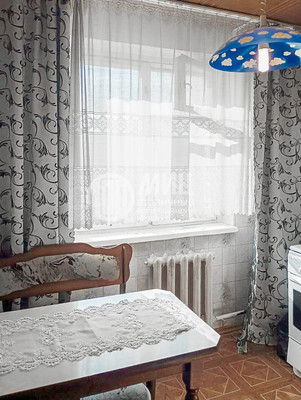 Продам двухкомнатную (2-комн.) квартиру, Зелинского ул, 5б, Воскресенск г